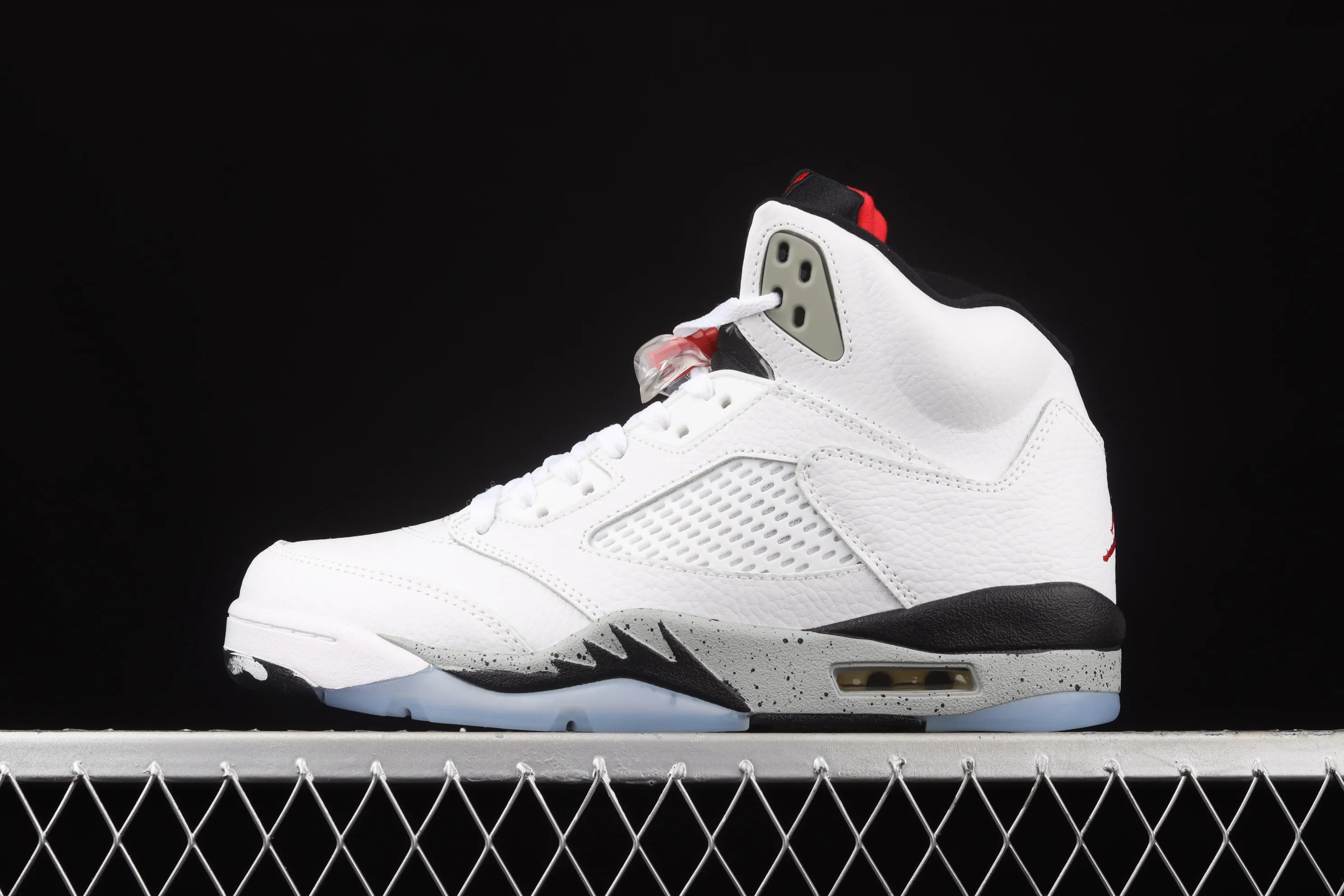 All categories Air Jordan Jordan series basketball shoes Air Jordan 5 G version Air Jordan 5 White Cement AJ5 Joe 5 white cement 136027-104